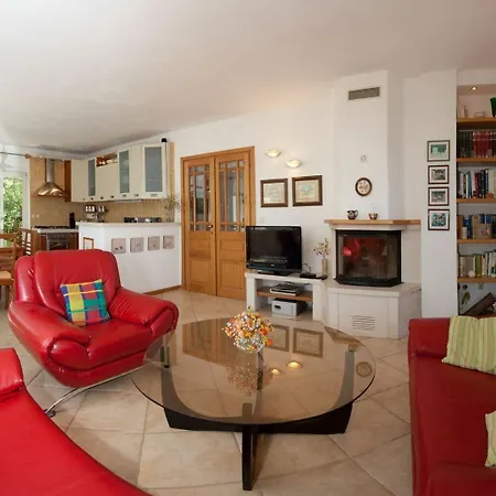 Lukrecia 4*